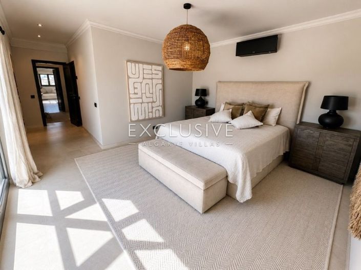 Image No.15-4 Bed Villa for sale