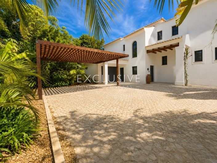 Image No.37-4 Bed Villa for sale