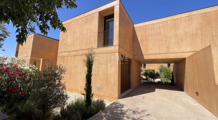 Image No.2-3 Bed Villa for sale