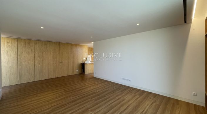 Image No.3-3 Bed Villa for sale