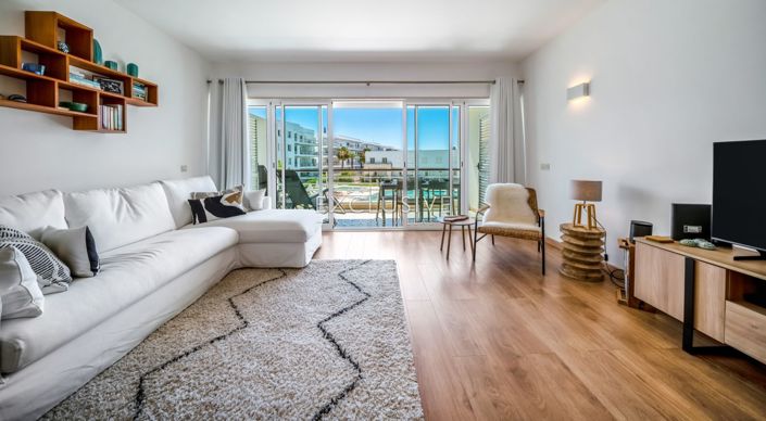 Image No.12-2 Bed Apartment for sale