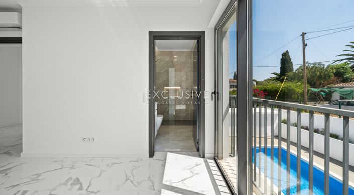 Image No.17-3 Bed Villa for sale