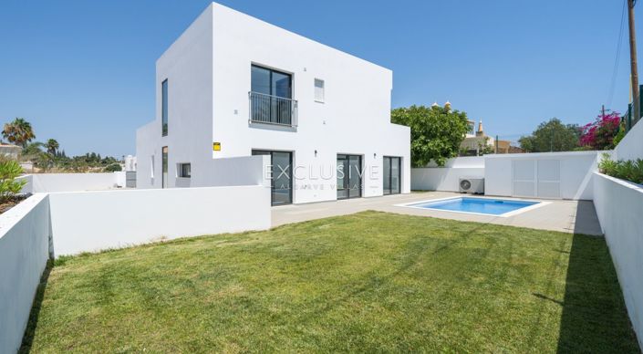 Image No.7-3 Bed Villa for sale