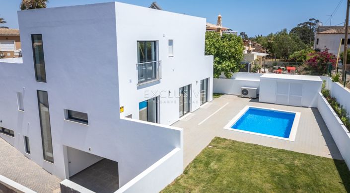 Image No.8-3 Bed Villa for sale