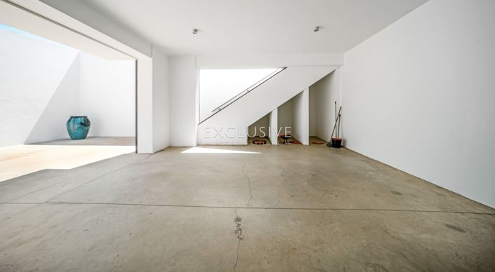 Image No.34-4 Bed Villa for sale