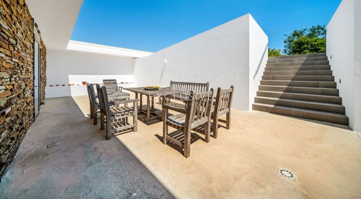 Image No.35-4 Bed Villa for sale