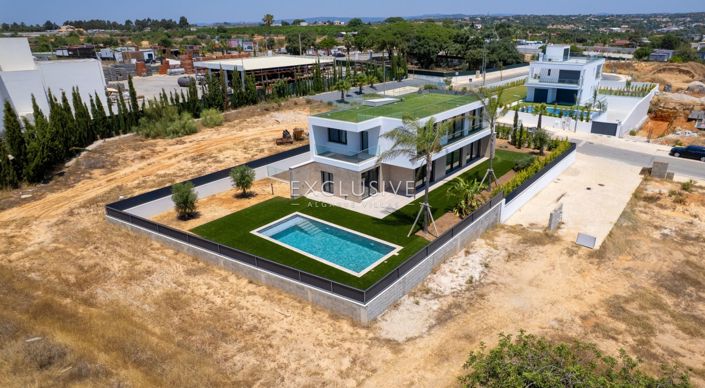 Image No.33-4 Bed Villa for sale