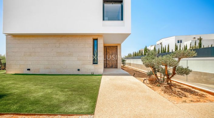 Image No.6-4 Bed Villa for sale