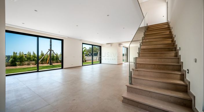Image No.7-4 Bed Villa for sale
