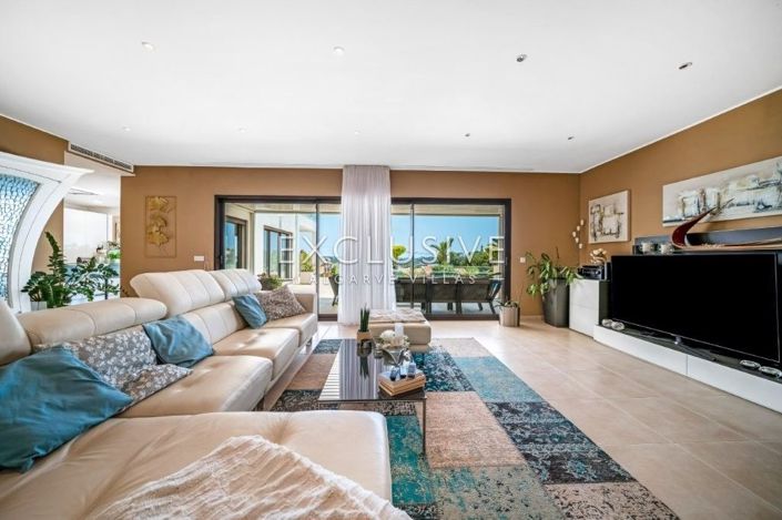 Image No.3-4 Bed Villa for sale