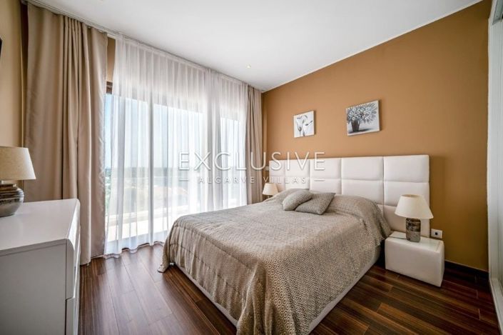 Image No.30-4 Bed Villa for sale