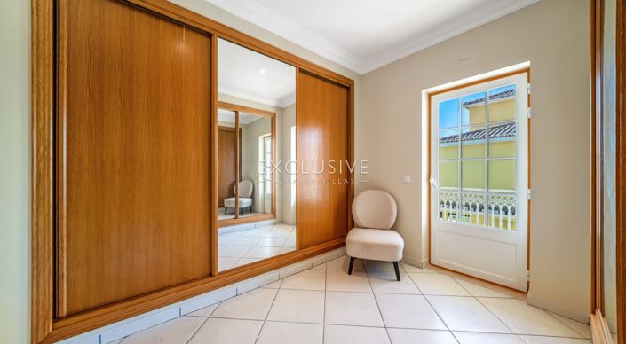 Image No.18-3 Bed Villa for sale