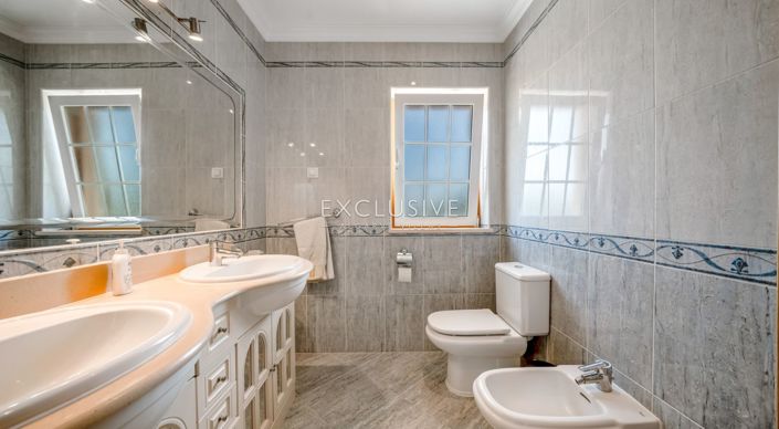 Image No.19-3 Bed Villa for sale