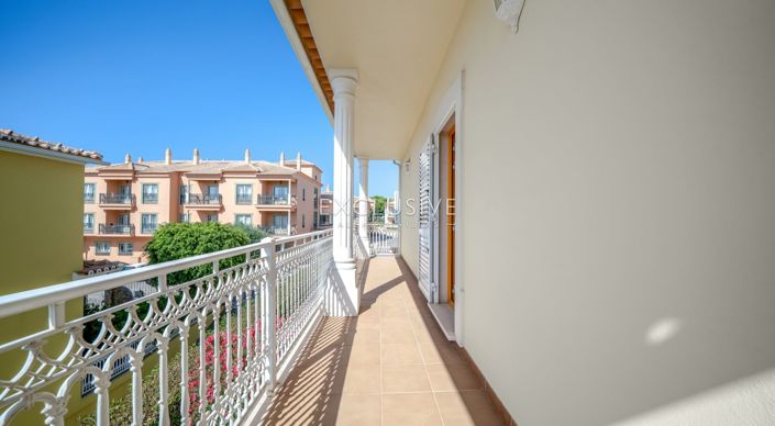 Image No.21-3 Bed Villa for sale