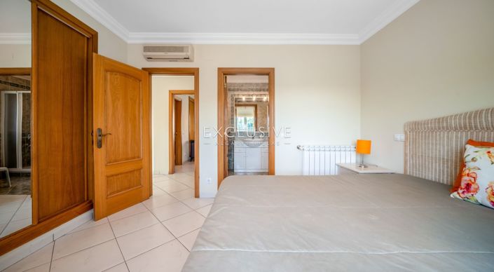 Image No.28-3 Bed Villa for sale