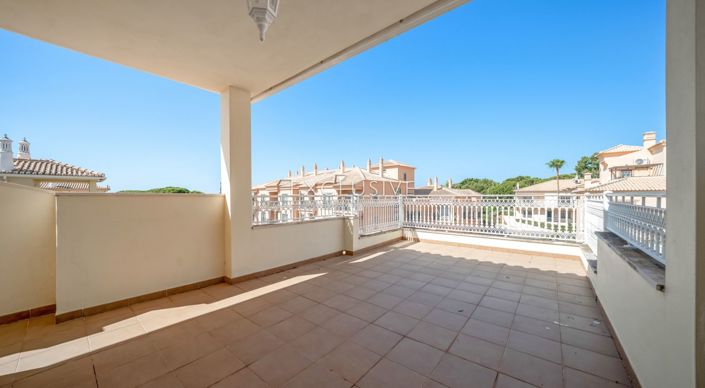 Image No.29-3 Bed Villa for sale
