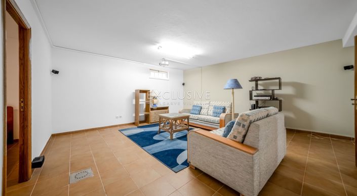 Image No.33-3 Bed Villa for sale