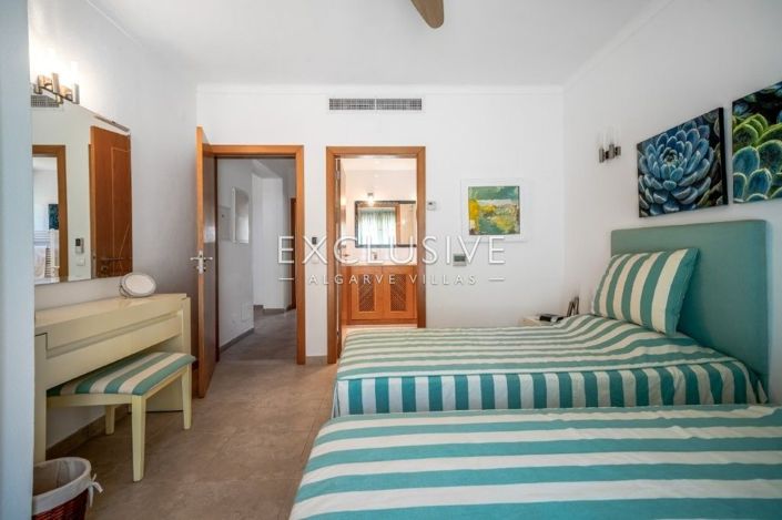 Image No.19-4 Bed Villa for sale