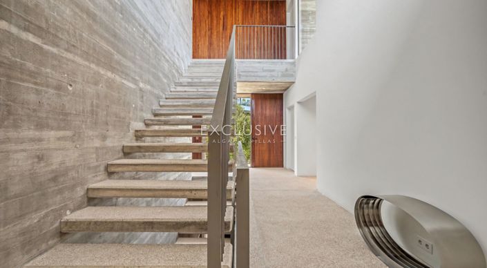 Image No.16-5 Bed Villa for sale