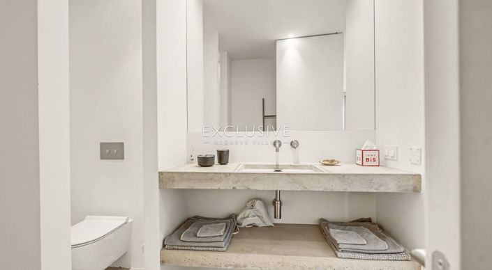 Image No.22-5 Bed Villa for sale