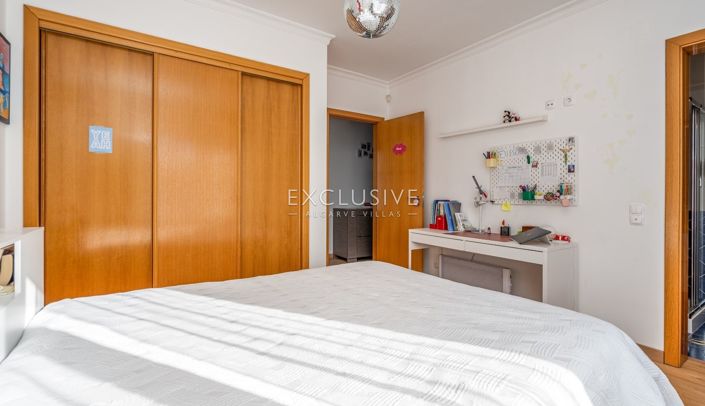 Image No.24-3 Bed Villa for sale