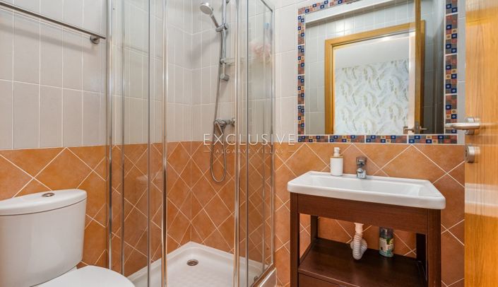Image No.29-3 Bed Villa for sale