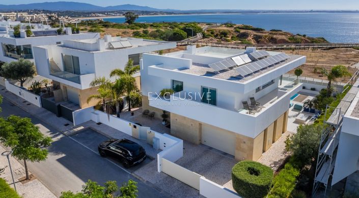 Image No.24-3 Bed Villa for sale