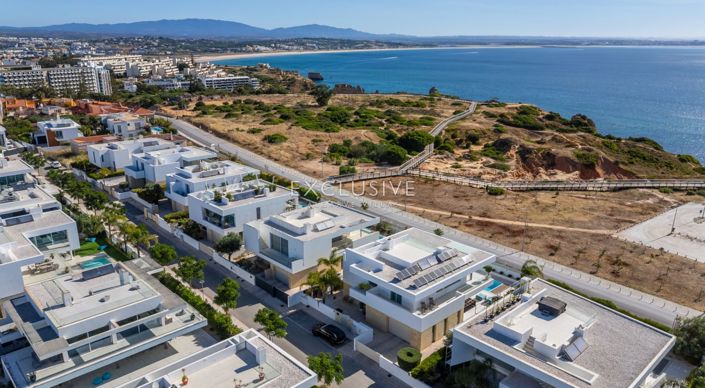 Image No.26-3 Bed Villa for sale