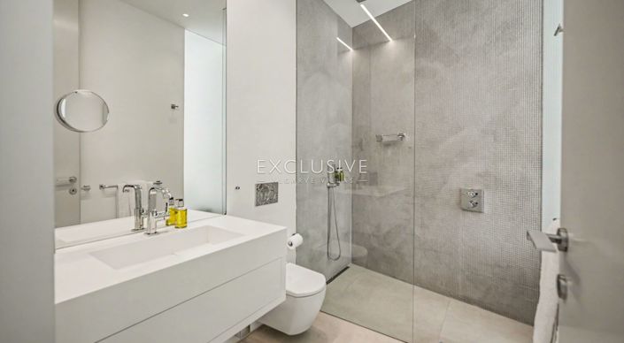 Image No.15-6 Bed Villa for sale
