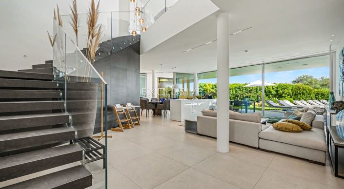 Image No.19-6 Bed Villa for sale