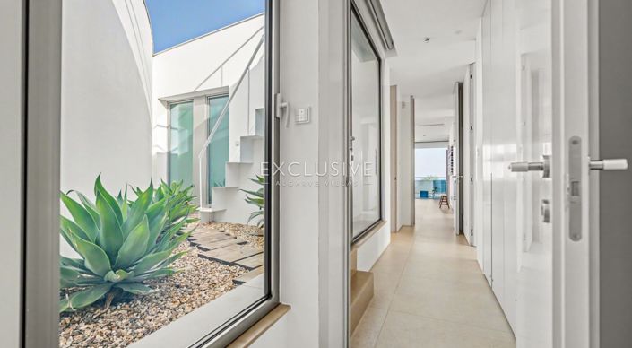 Image No.31-6 Bed Villa for sale