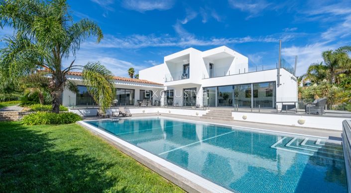 Image No.2-4 Bed Villa for sale