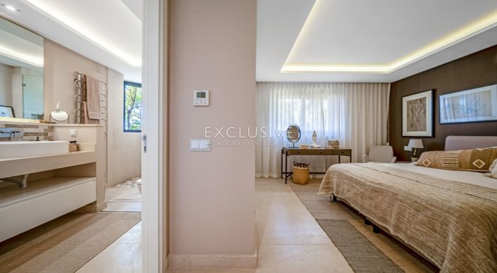 Image No.21-3 Bed Apartment for sale