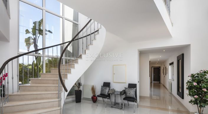 Image No.5-5 Bed Villa for sale