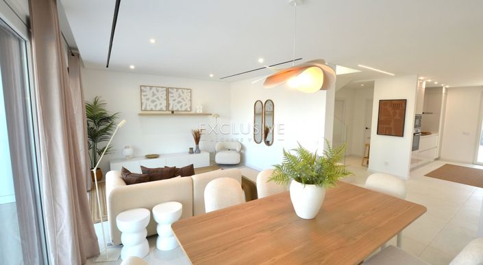 Image No.4-3 Bed Villa for sale