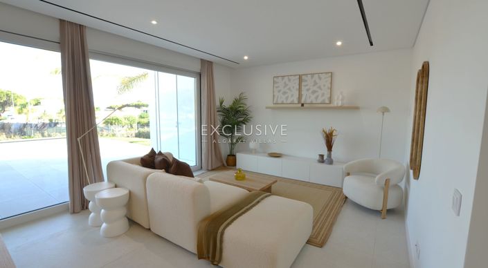 Image No.7-3 Bed Villa for sale