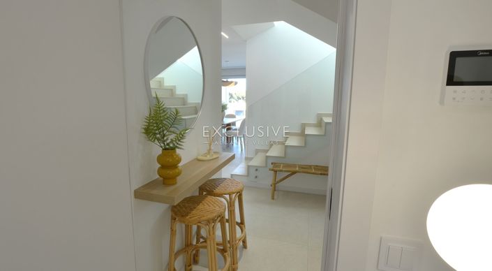 Image No.9-3 Bed Villa for sale