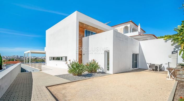 Image No.27-3 Bed Villa for sale