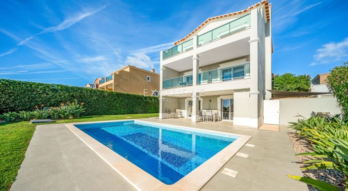 Image No.18-4 Bed Villa for sale