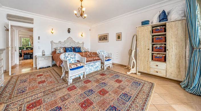 Image No.15-4 Bed Villa for sale