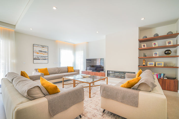 Image No.2-5 Bed Villa for sale