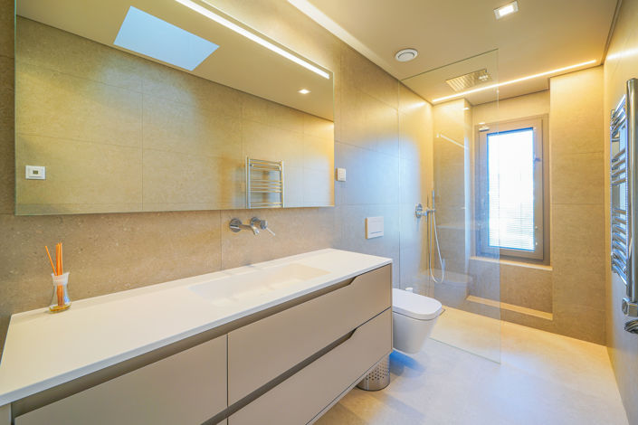 Image No.6-5 Bed Villa for sale