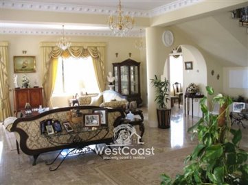 9703-for-sale-5-bedroom-luxury-villa-in-talaf