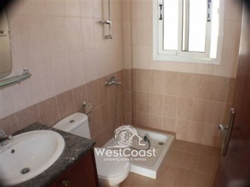 63391-4-bedroom-villa-apartment-downstairs-ka