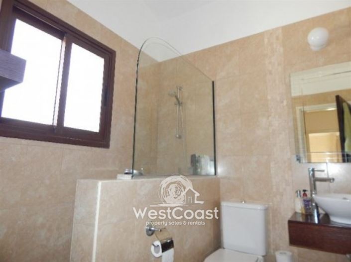 Image No.10-Villa de 3 chambres à vendre à Letymvou