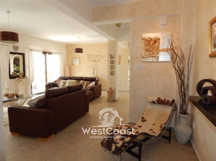 Image No.2-Villa de 3 chambres à vendre à Letymvou