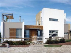 Image No.4-Villa de 4 chambres à vendre à Lachi