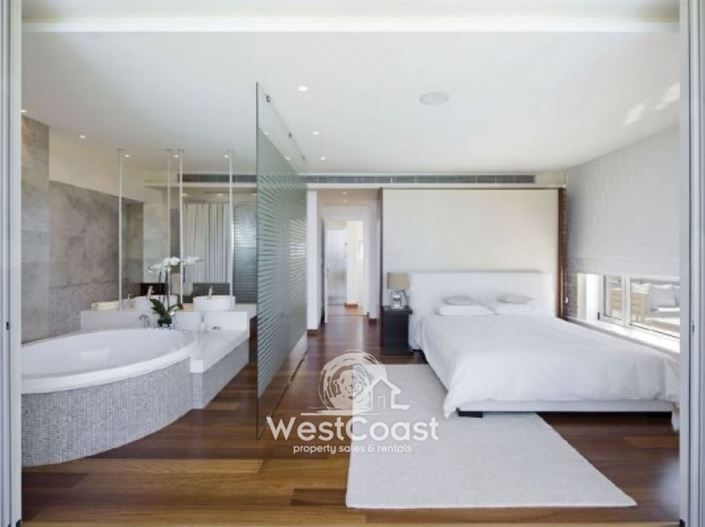 Image No.6-4 Bed Villa for sale