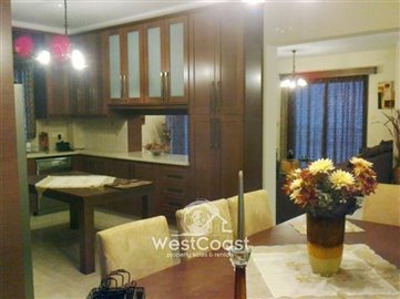 64766-5-bedroom-detached-house-in-tsadafull