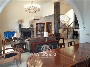 36336-luxury-villa-with-stunning-sea-views-in
